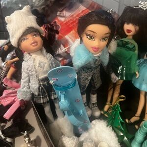 ORIGINAL BRATZ JADE DOLLS ( over 50 dolls)